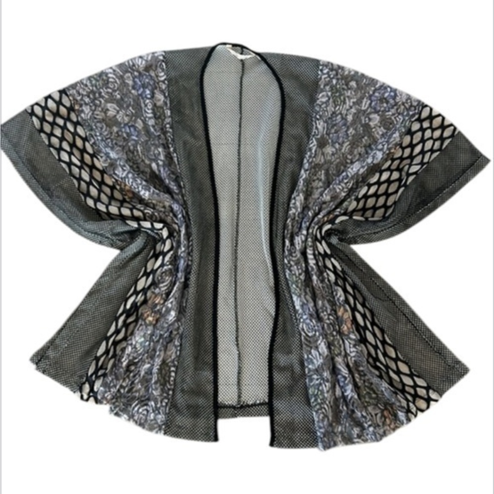 Soft Surroundings kimono cardigan kaftan wrap ONE SIZE fits all lace